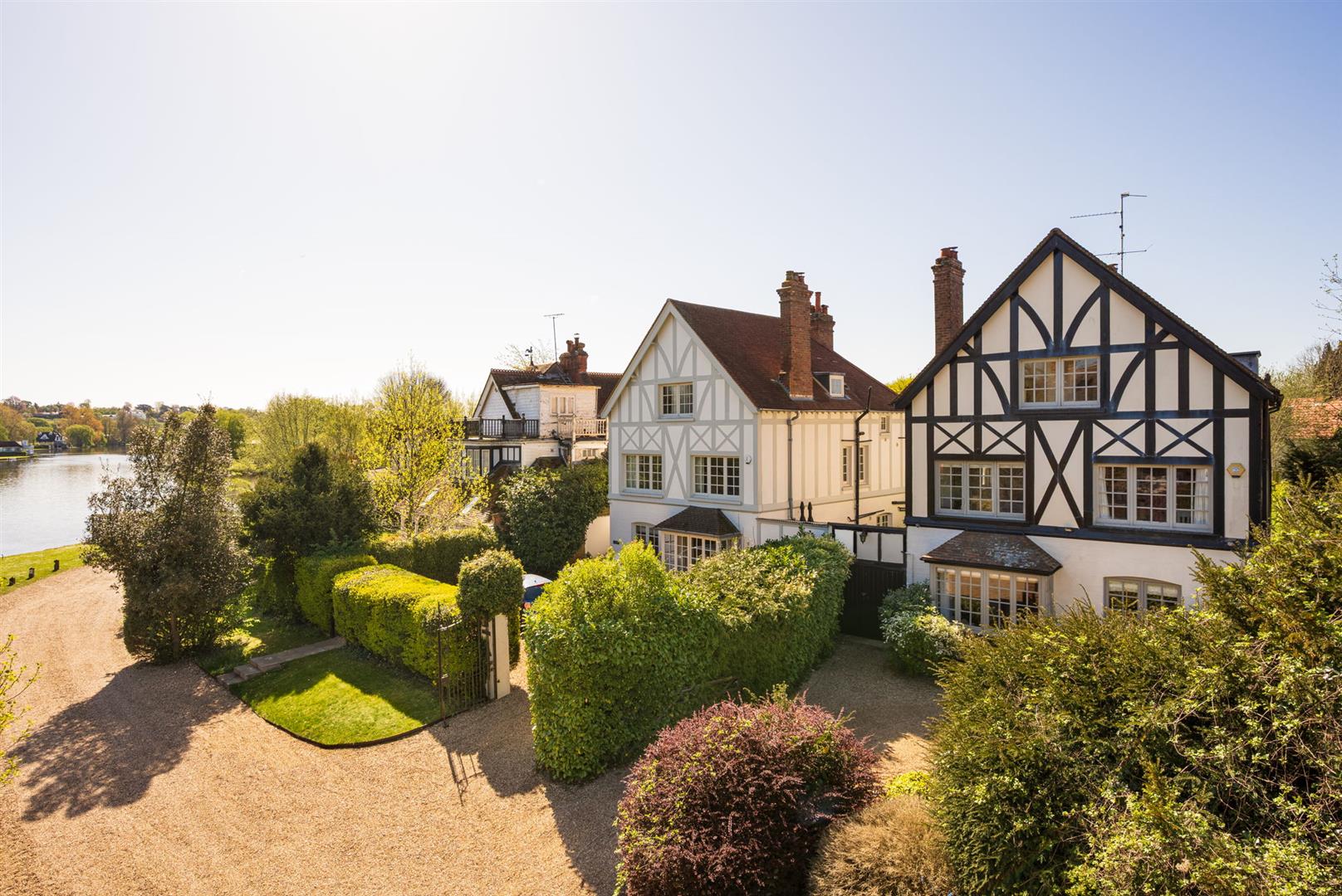 Basmore Lane, Lower Shiplake, Henley-on-Thames